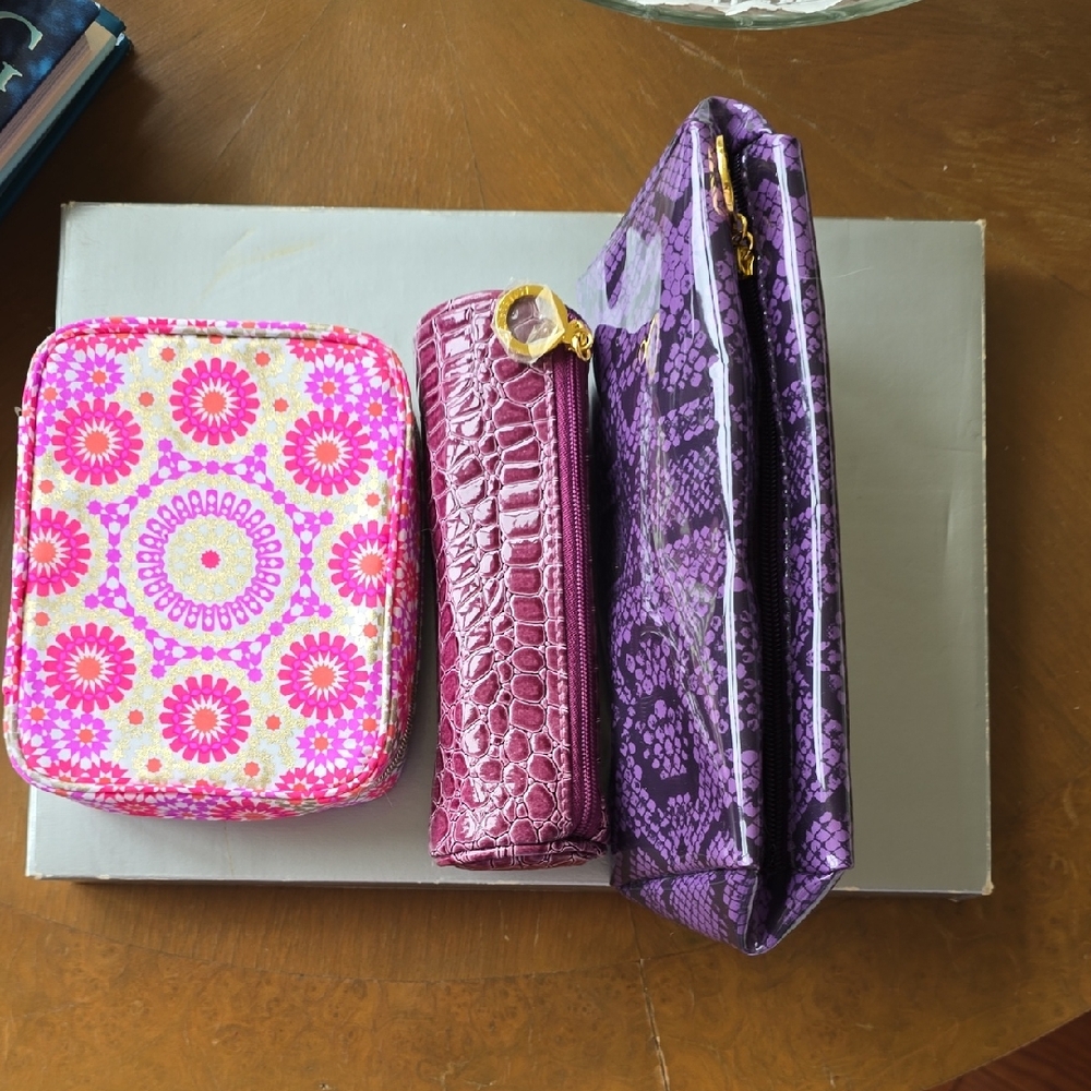 Estee Lauder 3 Colorful Cosmetic and Clutch Set